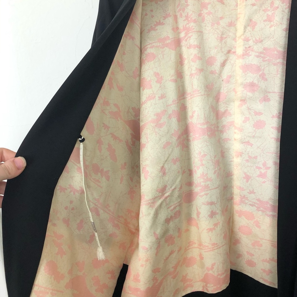 Vintage Kimono w/ Rainbow Crane Bird Interior - Picture 4 of 7